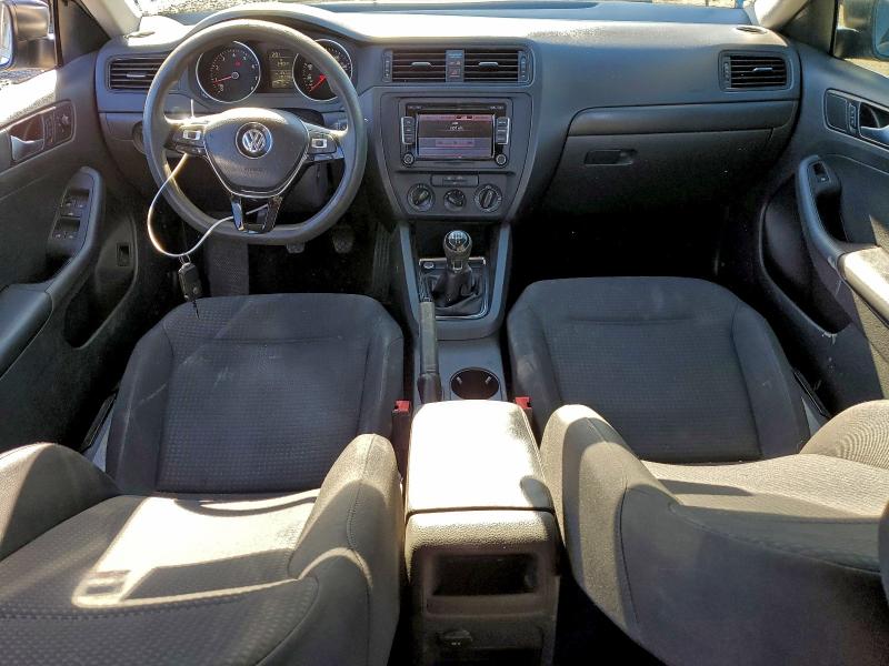 Photo 8 from auction – 2015 VOLKSWAGEN JETTA BASE with VIN 3VW1K7AJ2FM236957
