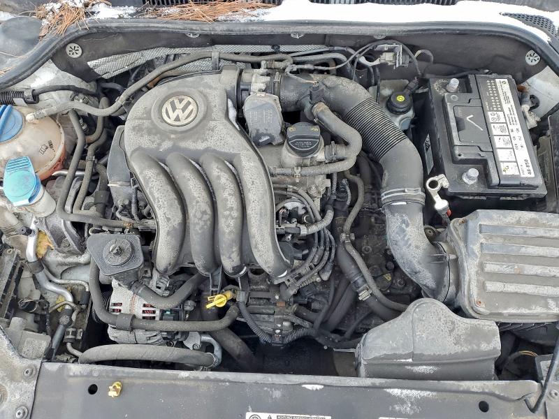 Photo 11 from auction – 2015 VOLKSWAGEN JETTA BASE with VIN 3VW2K7AJ0FM204142