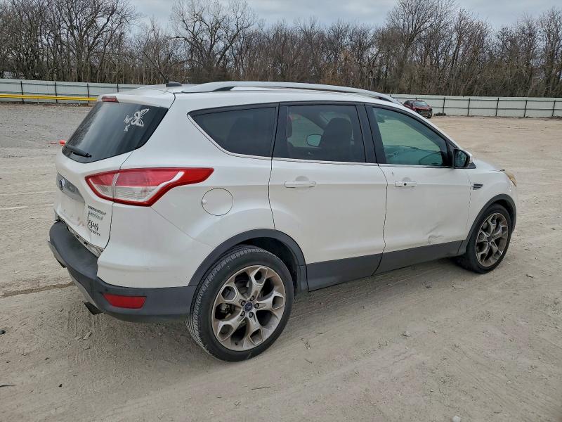 Photo 3 from auction – 2015 FORD ESCAPE with VIN 1FMCU0JXXFUC04184