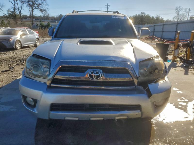 Photo 5 from auction – 2006 TOYOTA 4RUNNER SR with VIN JTEZU14R968065591