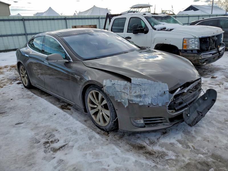 Photo 4 from auction – 2015 TESLA MODEL S with VIN 5YJSA1E26FF106310