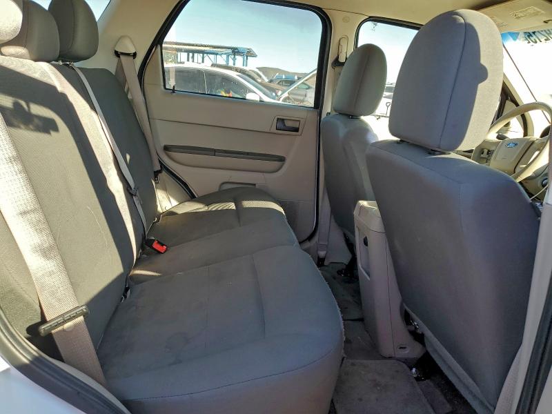 صورة رقم 11 من المزاد - 2011 FORD ESCAPE XLS مع VIN 1FMCU0C73BKA93724