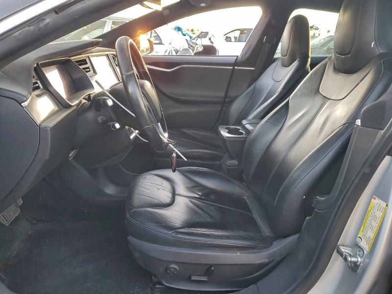 Photo 7 from auction – 2015 TESLA MODEL S with VIN 5YJSA1H1XFFP77949