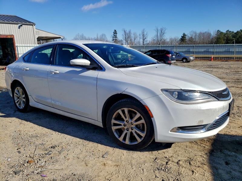Photo 4 from auction – 2015 CHRYSLER 200 LIMITE with VIN 1C3CCCAB9FN611764