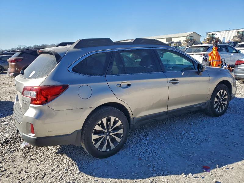 Photo 3 from auction – 2015 SUBARU OUTBACK 2. with VIN 4S4BSBNC5F3233666