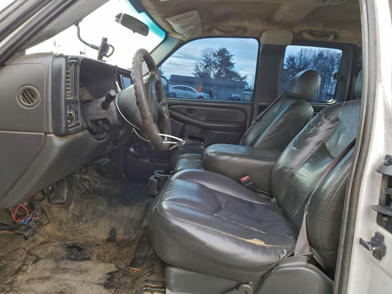 Photo 7 from auction – 2004 CHEVROLET SILVERADO with VIN 1GCHC29U64E114962
