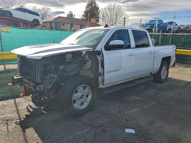 CHEVROLET SILVERADO 2016 with VIN 3GCUKREC4GG373616 - Photo from auction