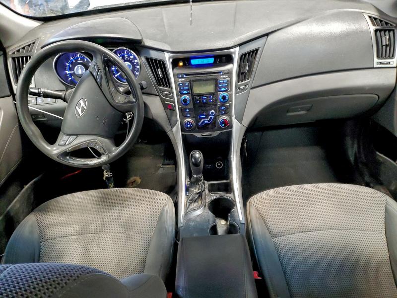 Photo 8 from auction – 2011 HYUNDAI SONATA GLS with VIN 5NPEB4ACXBH214600