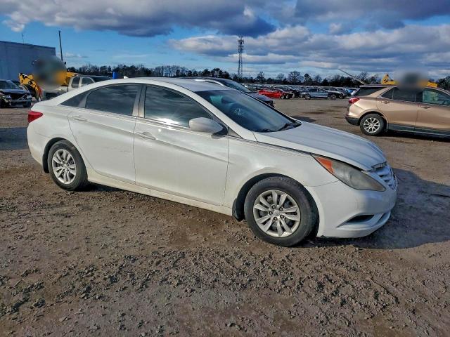 Photo 4 from auction – 2011 HYUNDAI SONATA GLS with VIN 5NPEB4AC7BH245769