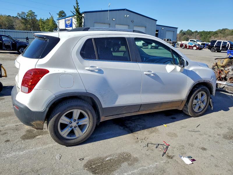 Photo 3 from auction – 2016 CHEVROLET TRAX 1LT with VIN 3GNCJLSB3GL161828
