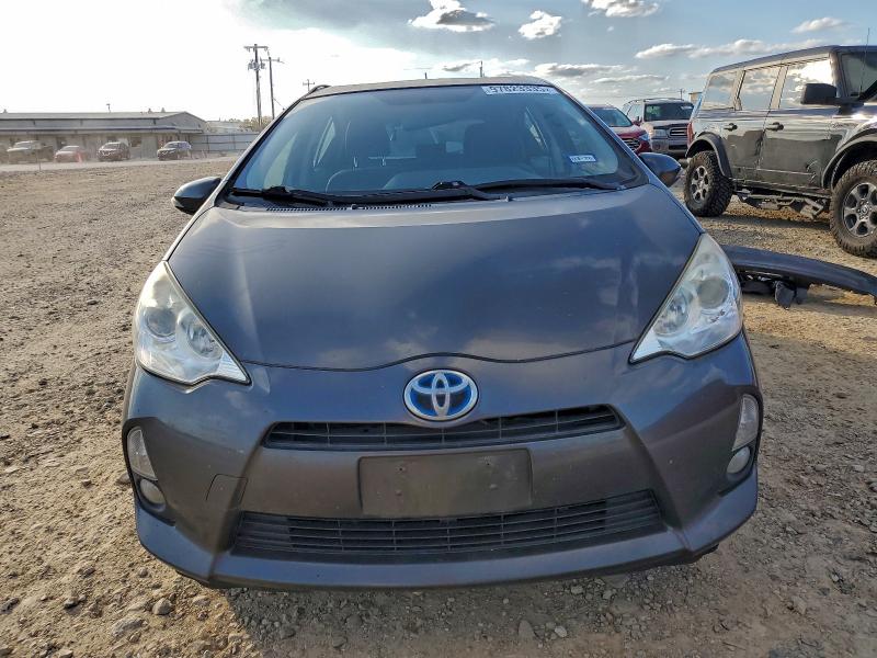 Photo 5 from auction – 2014 TOYOTA PRIUS C with VIN JTDKDTB3XE1567453
