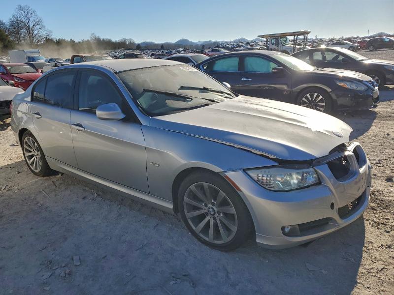 Photo 4 from auction – 2011 BMW 328 I SULE with VIN WBAPH5C51BA442453