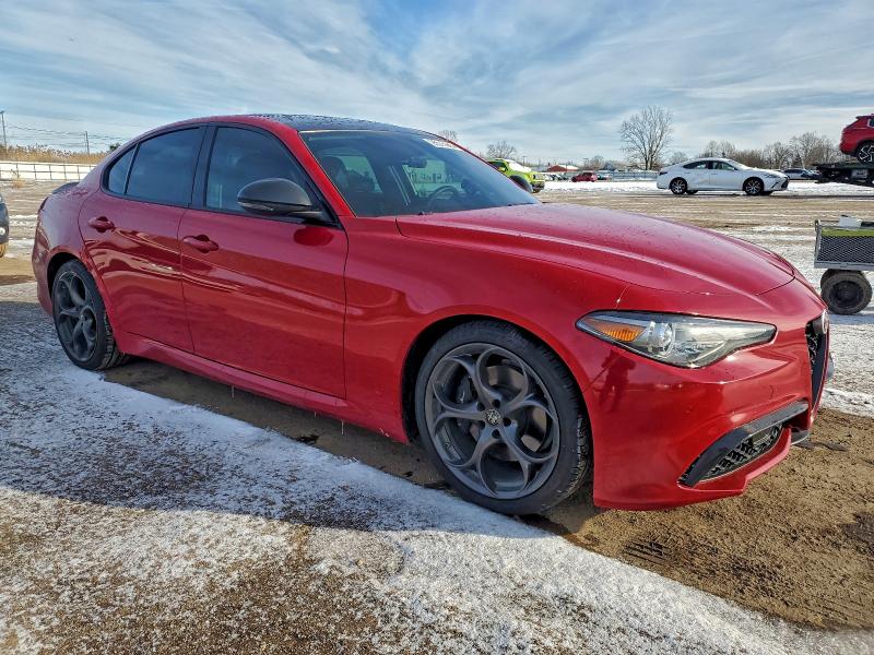 Photo 4 from auction – 2018 ALFA ROMEO GIULIA TI with VIN ZARFAECN8J7597411