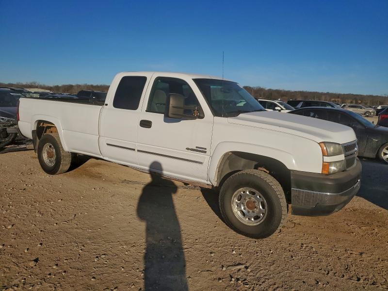 Photo 4 from auction – 2006 CHEVROLET SILVERADO with VIN 1GCHK29D76E236705