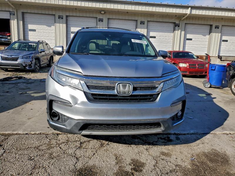 Photo 5 from auction – 2019 HONDA PILOT TOUR with VIN 5FNYF6H61KB019870