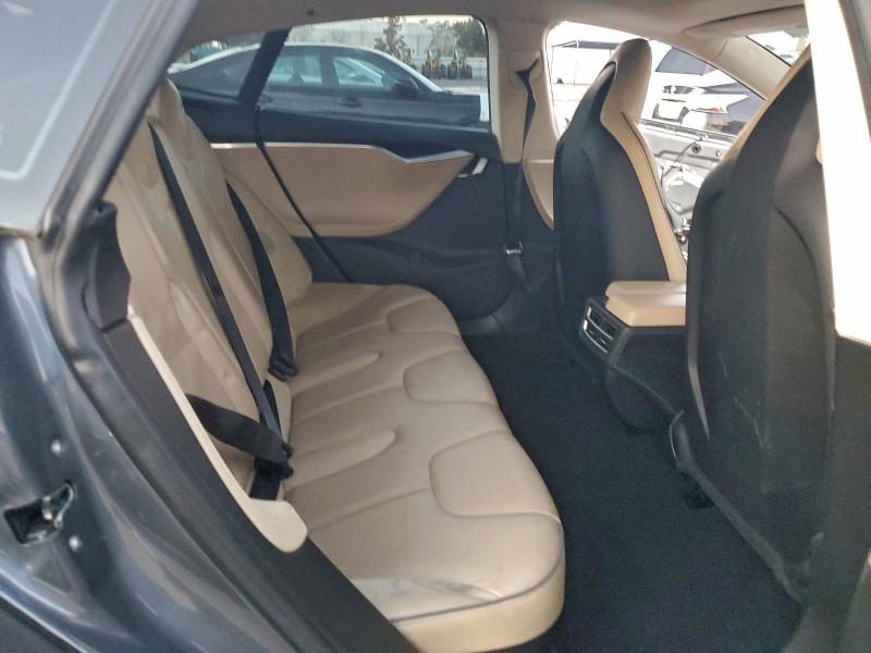 Photo 10 from auction – 2014 TESLA MODEL S with VIN 5YJSA1H10EFP32887
