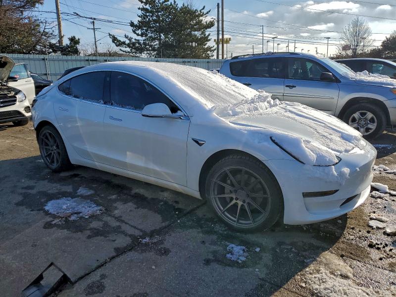 Photo 4 from auction – 2018 TESLA MODEL 3 with VIN 5YJ3E1EA3JF098675
