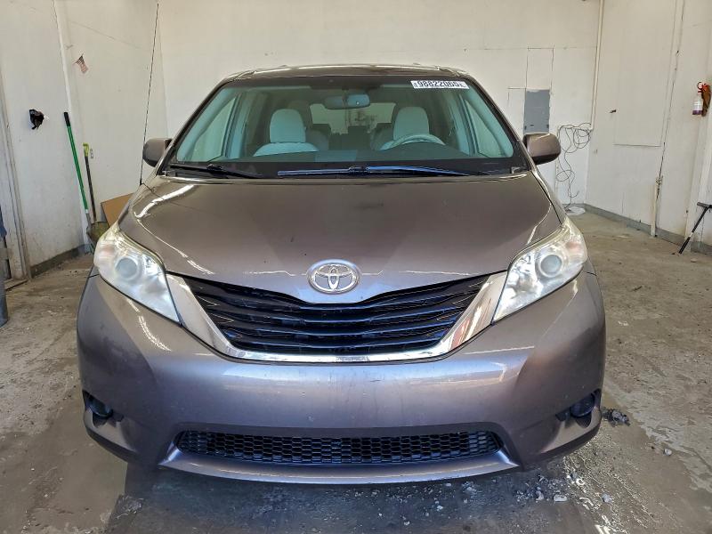 Photo 5 from auction – 2013 TOYOTA SIENNA LE with VIN 5TDKK3DC7DS360099
