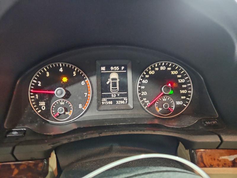 Photo 9 from auction – 2012 VOLKSWAGEN EOS LUX with VIN WVWFW7AHXCV003484