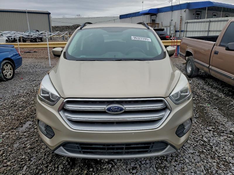Photo 5 from auction – 2017 FORD ESCAPE SE with VIN 1FMCU0GD0HUF04428