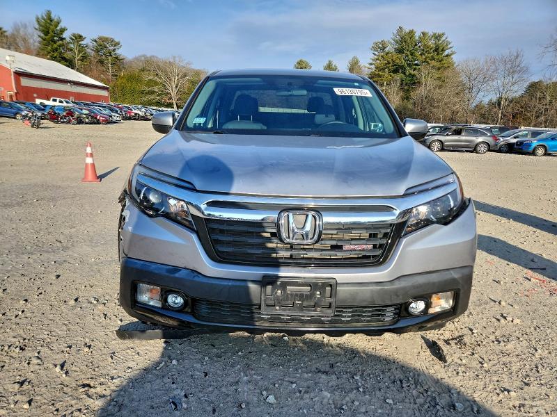 Photo 5 from auction – 2019 HONDA RIDGELINE with VIN 5FPYK3F13KB042950