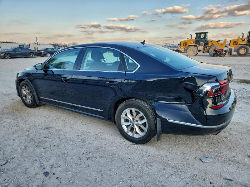 Photo 2 from auction – 2017 VOLKSWAGEN PASSAT S with VIN 1VWAT7A30HC047064