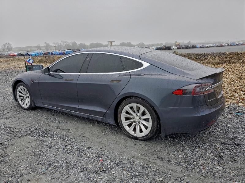 Photo 2 from auction – 2017 TESLA MODEL S with VIN 5YJSA1E25HF170423