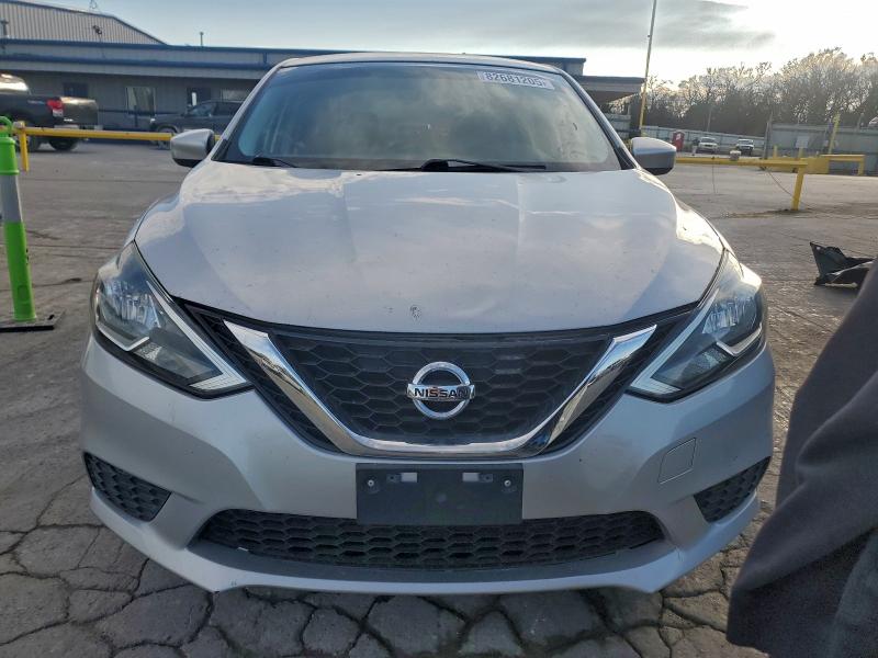 Photo 5 from auction – 2016 NISSAN SENTRA with VIN 3N1AB7AP3GY247535