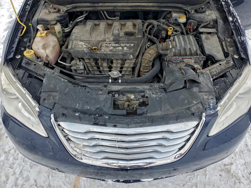 Photo 11 from auction – 2013 CHRYSLER 200 TOURIN with VIN 1C3CCBBB2DN758403