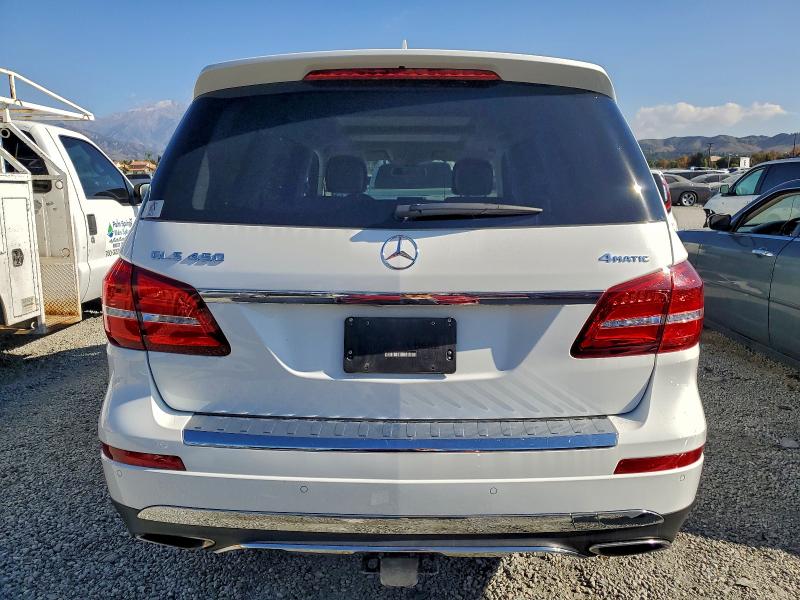Photo 6 from auction – 2017 MERCEDES-BENZ GLS 450 4M with VIN 4JGDF6EE8HA987701