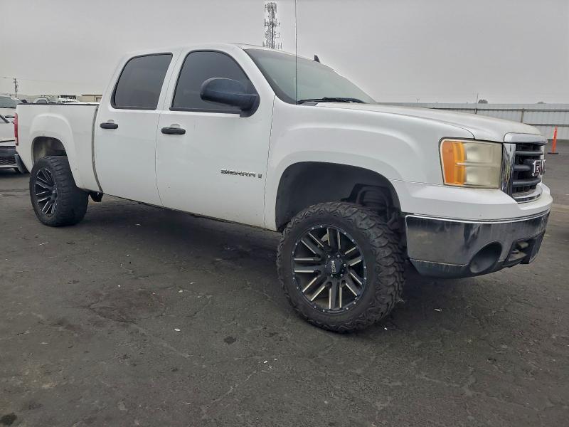 Photo 4 from auction – 2007 GMC NEW SIERRA with VIN 3GTEC13C37G529649
