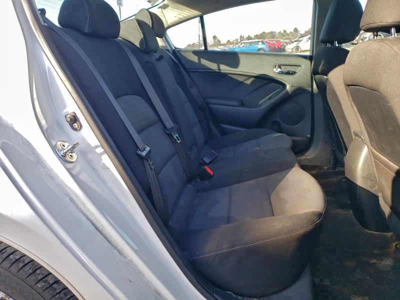 Photo 10 from auction – 2016 KIA FORTE EX with VIN KNAFX4A86G5491153