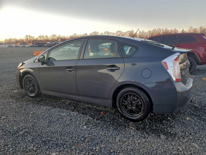 Photo 2 from auction – 2014 TOYOTA PRIUS with VIN JTDKN3DU7E0394063