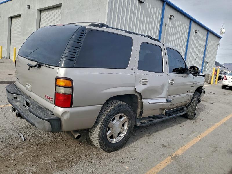 Photo 3 from auction – 2004 GMC YUKON with VIN 1GKEK13T44R155118
