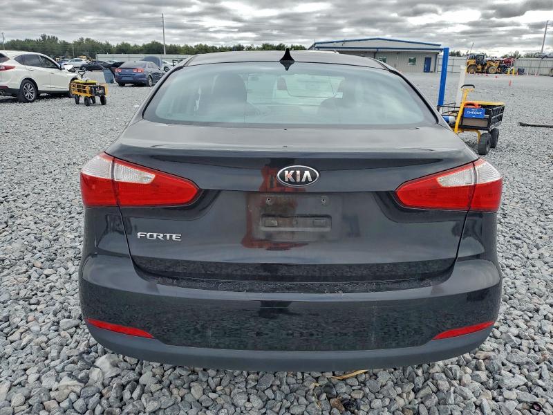 Photo 6 from auction – 2016 KIA FORTE LX with VIN KNAFK4A69G5559863