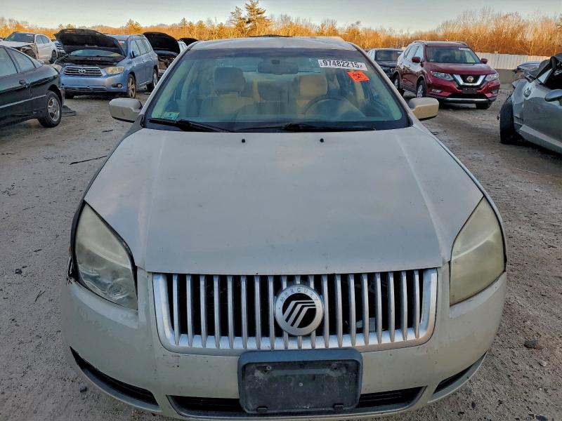Photo 5 from auction – 2008 MERCURY MILAN with VIN 3MEHM07128R646995