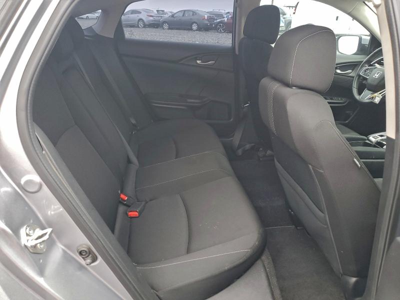 Photo 10 from auction – 2018 HONDA CIVIC EX with VIN 19XFC2F76JE202951
