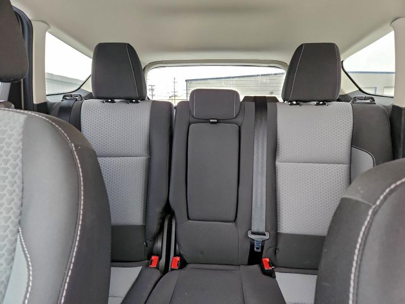 Photo 10 from auction – 2017 FORD ESCAPE SE with VIN 1FMCU9GD9HUB97717