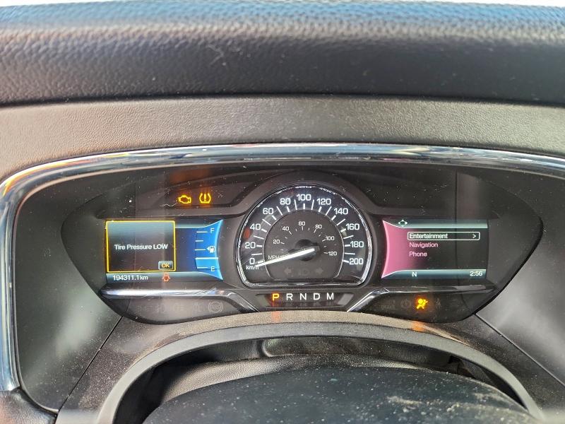 Photo 9 from auction – 2016 LINCOLN NAVIGATOR with VIN 5LMJJ3JT3GEL00410