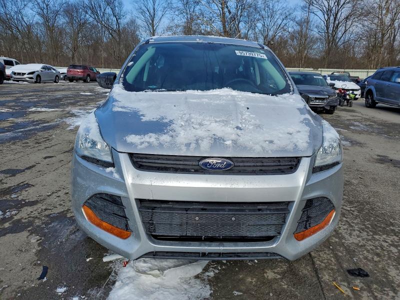 Photo 5 from auction – 2016 FORD ESCAPE S with VIN 1FMCU0F77GUB55388