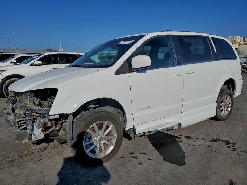 DODGE GRAND CARA 2019 with VIN 2C4RDGCG6KR771777 - Photo from auction