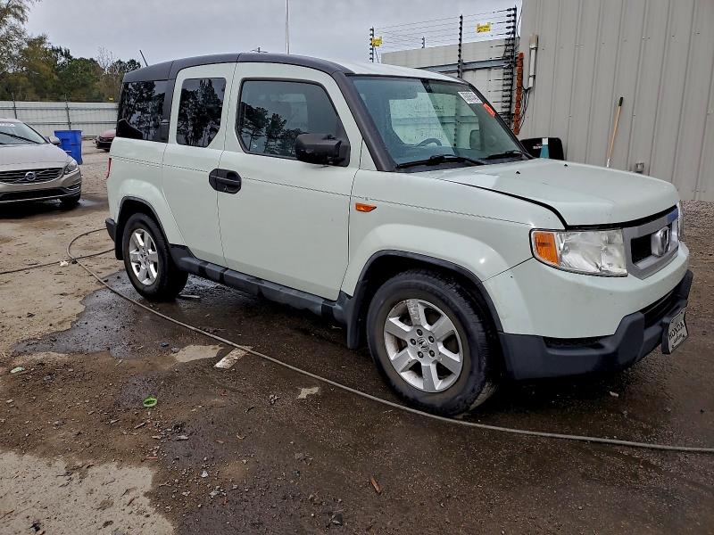 Photo 4 from auction – 2010 HONDA ELEMENT EX with VIN 5J6YH1H76AL006592