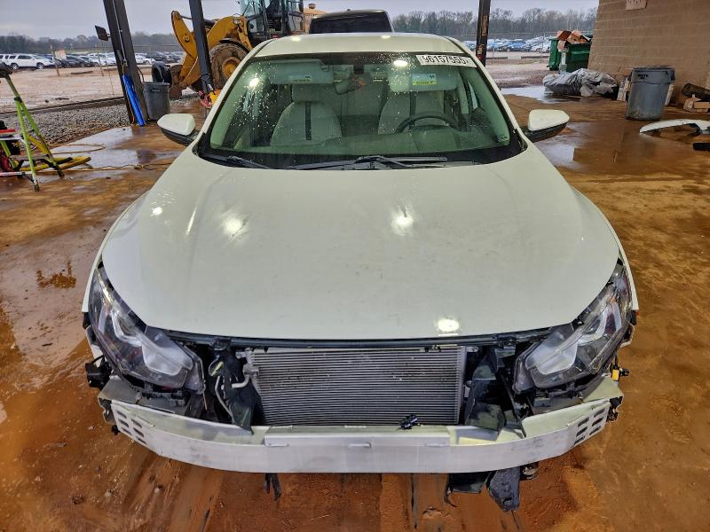 Photo 5 from auction – 2018 HONDA CIVIC LX with VIN 19XFC2F53JE031929