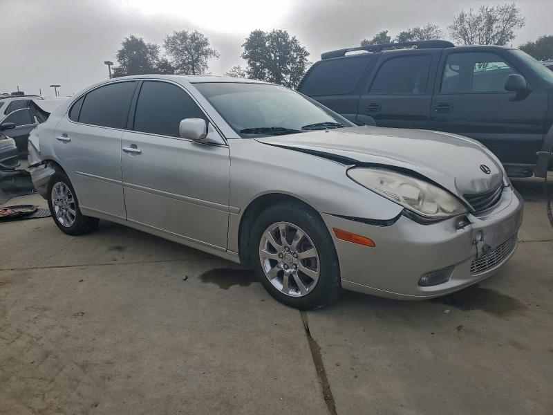 Photo 4 from auction – 2002 LEXUS ES 300 with VIN JTHBF30G920085153