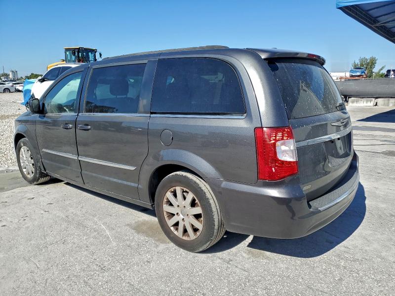 Photo 2 from auction – 2016 CHRYSLER TOWN & COU with VIN 2C4RC1BG3GR281192