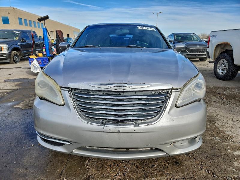 صورة رقم 5 من المزاد - 2013 CHRYSLER 200 TOURIN مع VIN 1C3CCBBB5DN743524