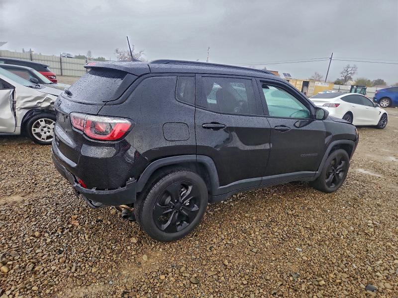 Фото 3 с аукциона – 2018 JEEP COMPASS LA с VIN 3C4NJCBB5JT501991