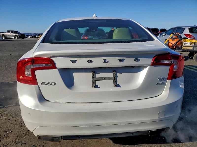 Photo 6 from auction – 2015 VOLVO S60 PLATIN with VIN YV1612TD0F1310860