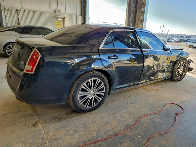 Photo 3 from auction – 2014 CHRYSLER 300 S with VIN 2C3CCAGG7EH201432