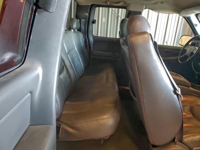 Photo 10 from auction – 2004 CHEVROLET SILVERADO with VIN 2GCEK19T841281557
